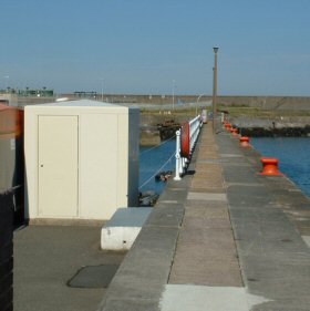 Tide gauge location