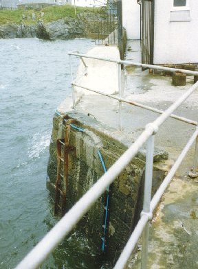 Tide gauge location